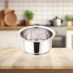 Kitchen Essentials Tope , size 14 , Dia 22cms Induction Base